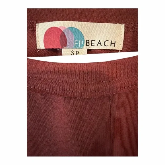 FREE PEOPLE BEACH LONG SLEEVE TOP RUST SIZE SMALL - Picture 2 of 4